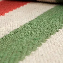 Onregelmatig wollen tapijt - Kystaro (crème/groen/rood)