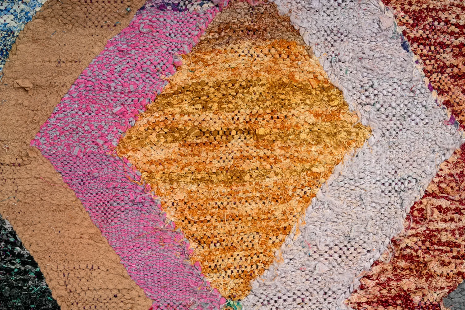 Marokkaanse Berber tapijt Boucherouite 135 x 260 cm