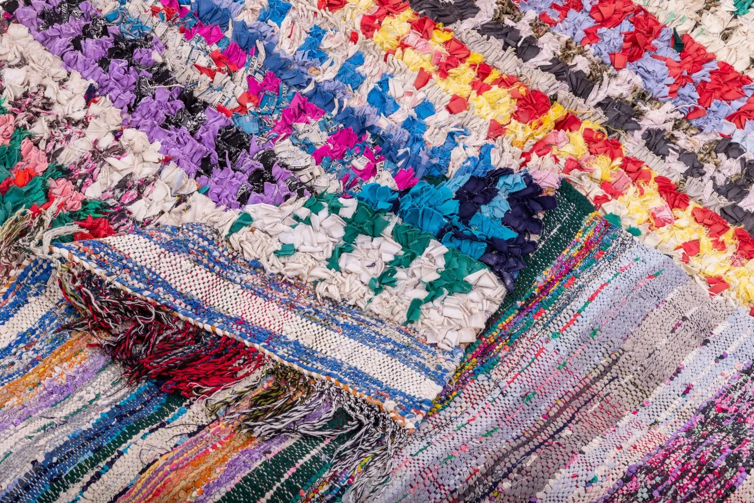 Marokkaanse Berber tapijt Boucherouite 220 x 135 cm