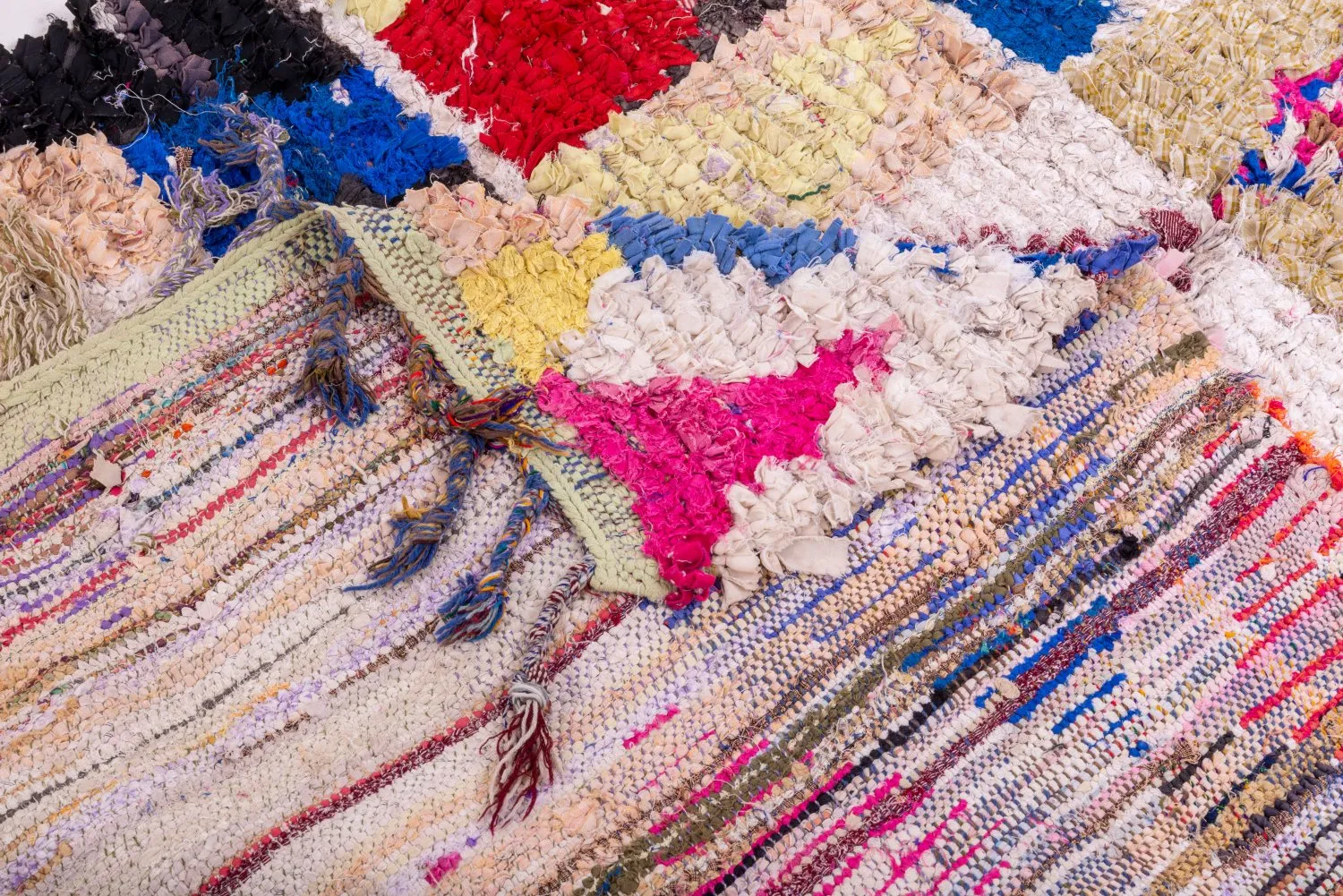 Marokkaanse Berber tapijt Boucherouite 245 x 135 cm