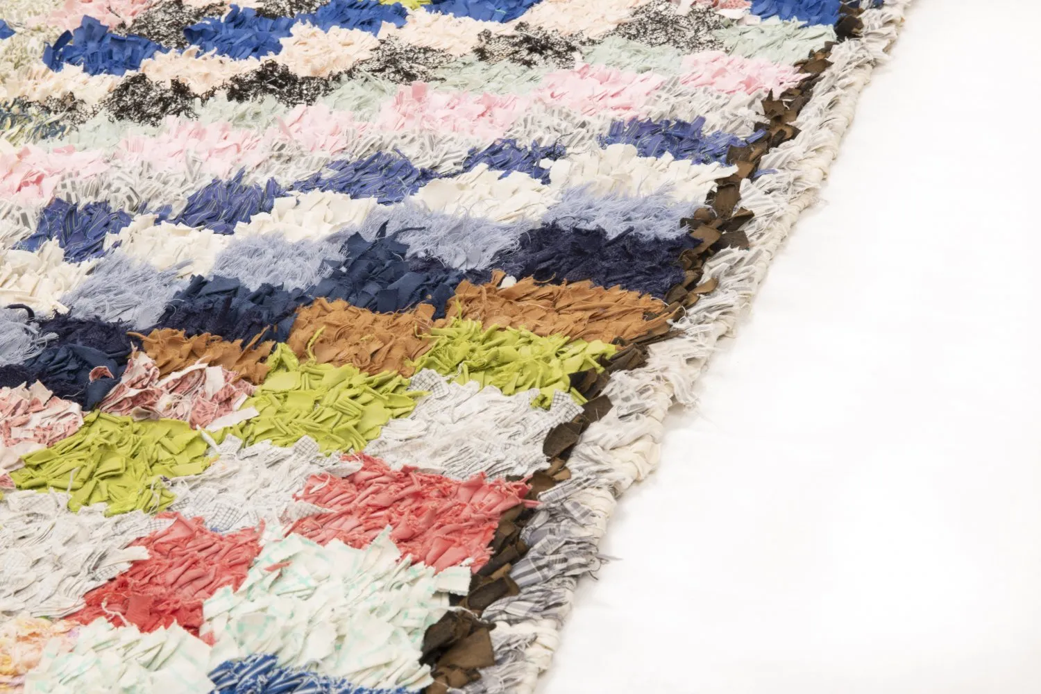 Marokkaanse Berber tapijt Boucherouite 210 x 115 cm