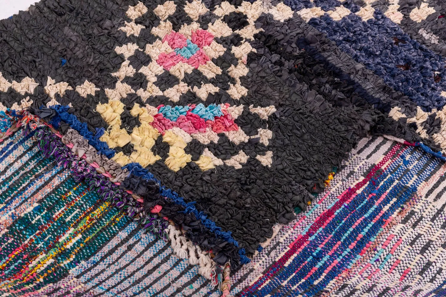 Marokkaanse Berber tapijt Boucherouite 260 x 145 cm