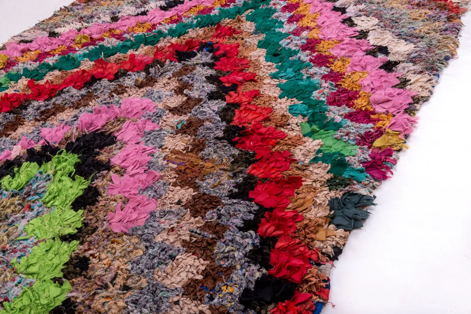Marokkaanse Berber tapijt Boucherouite 250 x 110 cm