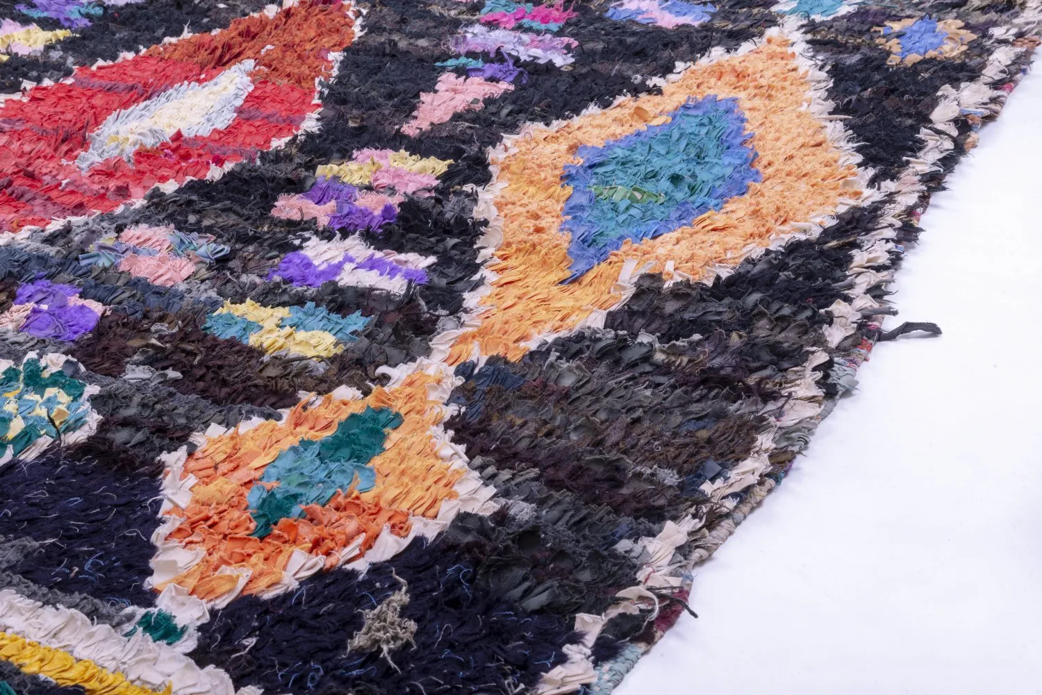 Marokkaanse Berber tapijt Boucherouite 235 x 150 cm