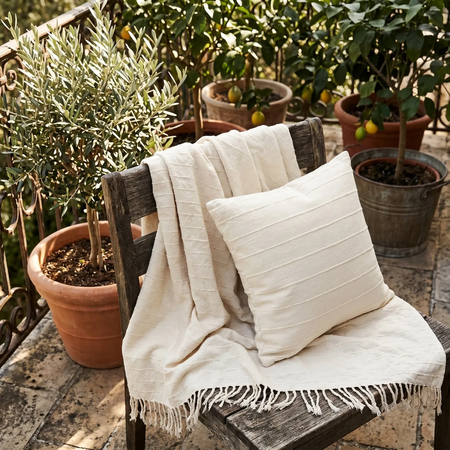 Kussensloop - Nalani cotton cushion cover (room)
