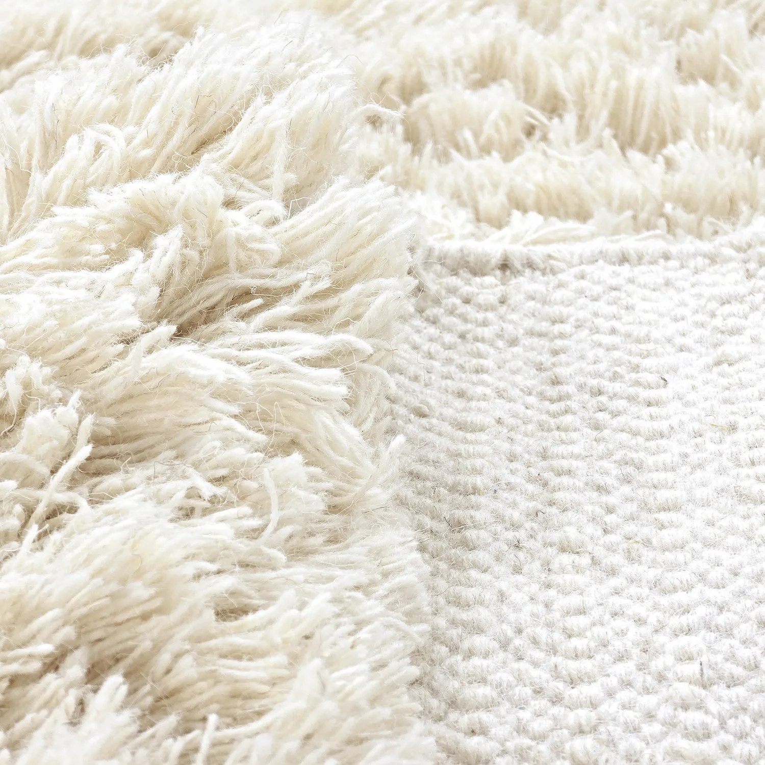 Hoogpolig vloerkleed - Fassale Hand Woven Wool Shaggy (wit)