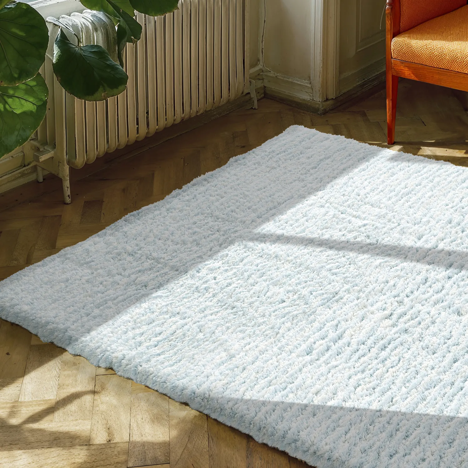 Hoogpolig vloerkleed - Aden (lichtblauw/wit)