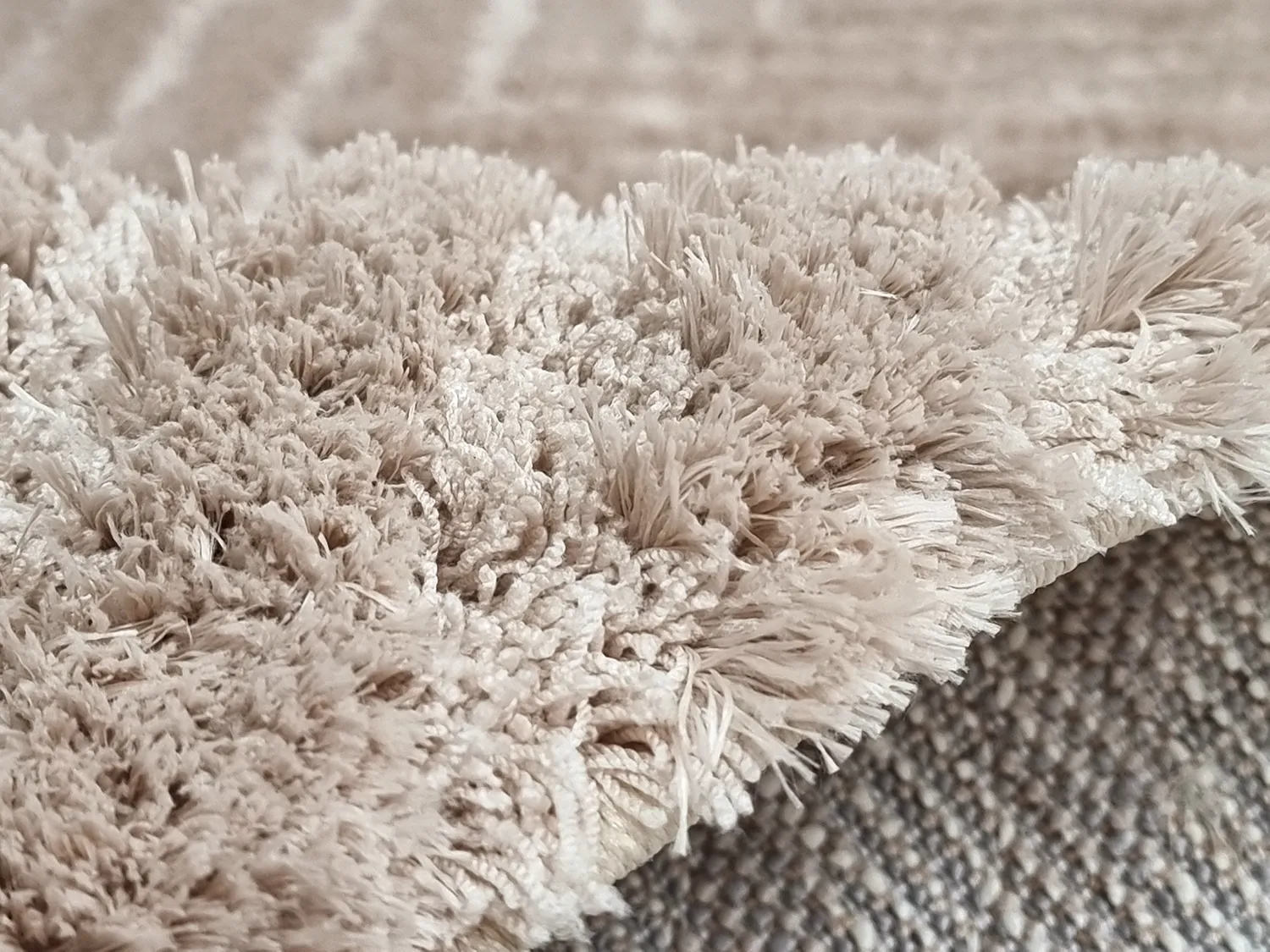 Hoogpolig vloerkleed - Monti (beige)