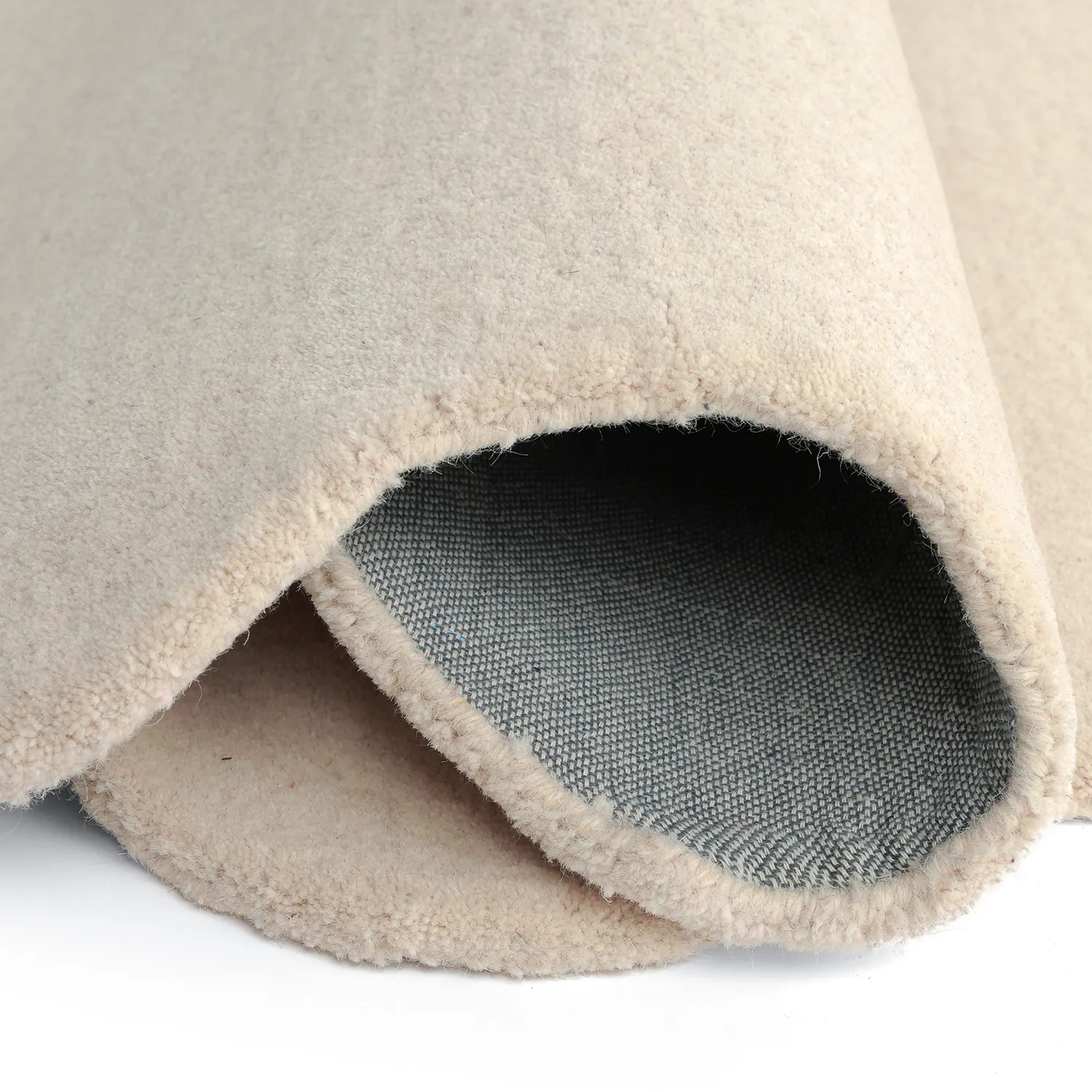 Golvend wollen tapijt - Diu Hand Tufted Wool Premium (room)